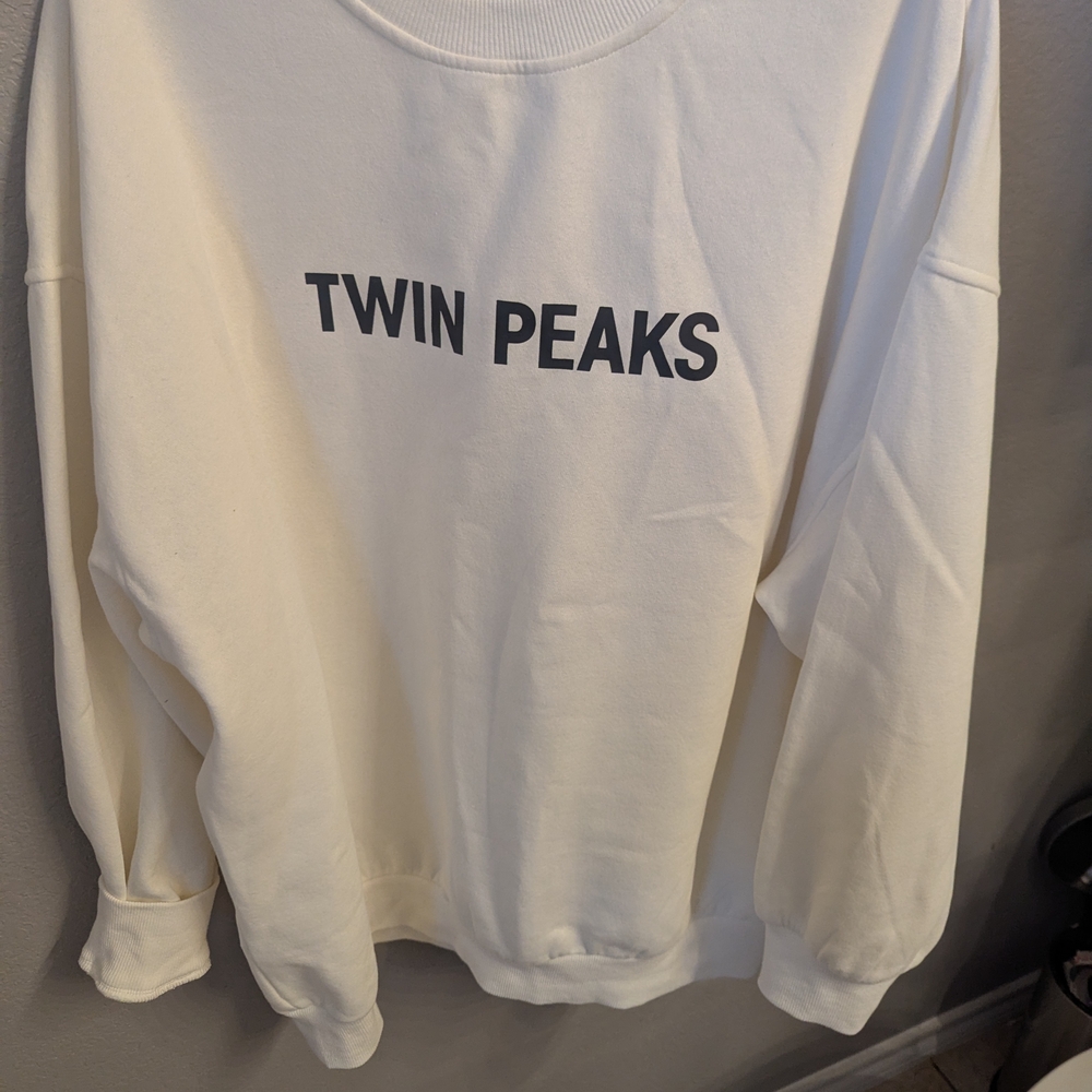 Twin Peaks White Sweatshirt